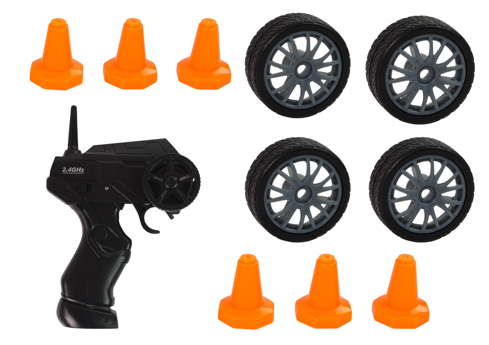 SAMOCHÓD ZDALNIE STEROWANY AUTO SPORTOWE RC DO DRIFTU 15KM/H ZESTAW PREZENT